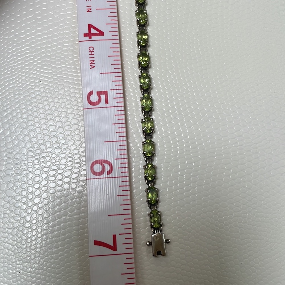 VINTAGE PERIDOT SILVER TENNIS BRACELET - Picture 11 of 11